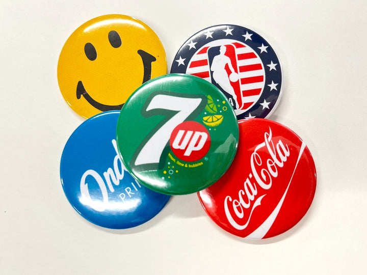 オリジナルグッズ・ノベルティのグッズメイド【GOODS MADE】 缶バッジ BDG02 オリジナル缶バッジ |1個55円~!1個から作成可能|フルカラー印刷対応