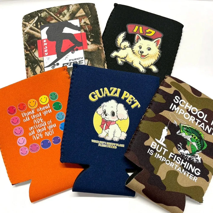 オリジナルグッズ・ノベルティのグッズメイド【GOODS MADE】 オリジナル缶クージー(保冷缶カバー・スタビーホルダー)RPC0 オリジナル缶クージー|保冷缶カバー・スタビーホルダー|1個から制作OK|360円