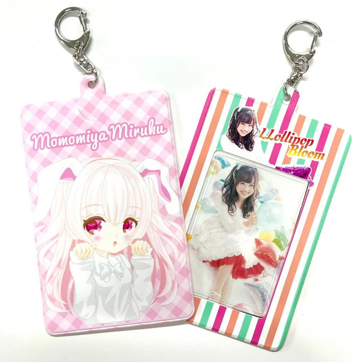 アニメ風キャラクターとアイドル写真をデザインしたオリジナルチェキホルダーサンプル