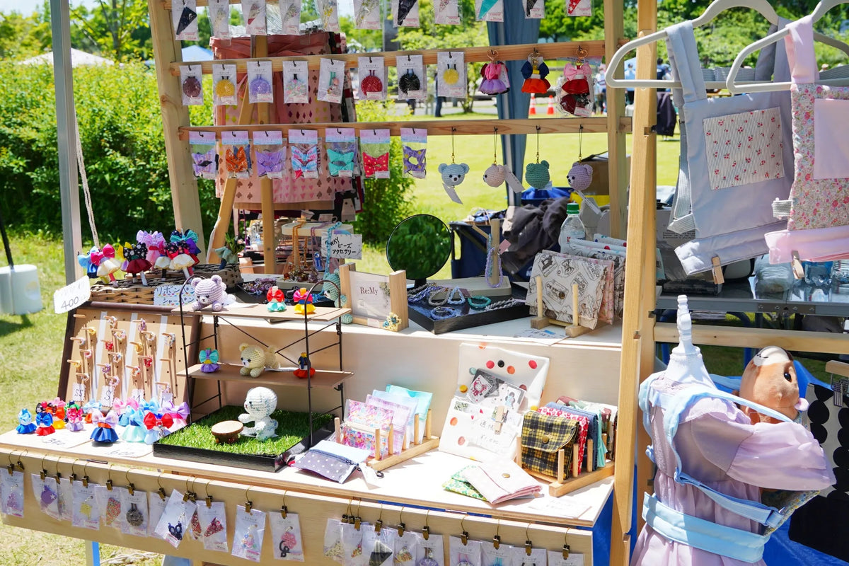 handmade-goods-market-booth.jpg