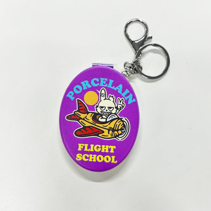 オリジナルグッズ・ノベルティのグッズメイド【GOODS MADE】 オリジナルコンパクトミラーキーホルダーRMR04 オリジナル折りたたみコンパクトミラー ラウンド形・楕円～形 ｜1個400円～！1個から作成可能｜フルカラー印刷対応